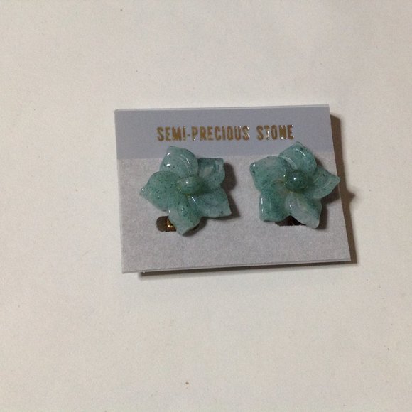 Vintage Green Adventurine Semi-Precious Gemstone Clip Back Earrings - Picture 4 of 4